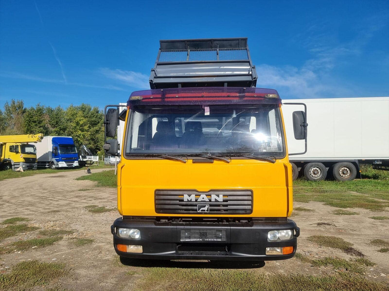 MAN LE 8.180 Meiller Kipper Three-Sided Tipper - 3 old. billencs - T - Sklápěč: obrázek 2 MAN LE 8.180 Meiller Kipper Three-Sided Tipper - 3 old. billencs - T - Sklápěč: obrázek 2