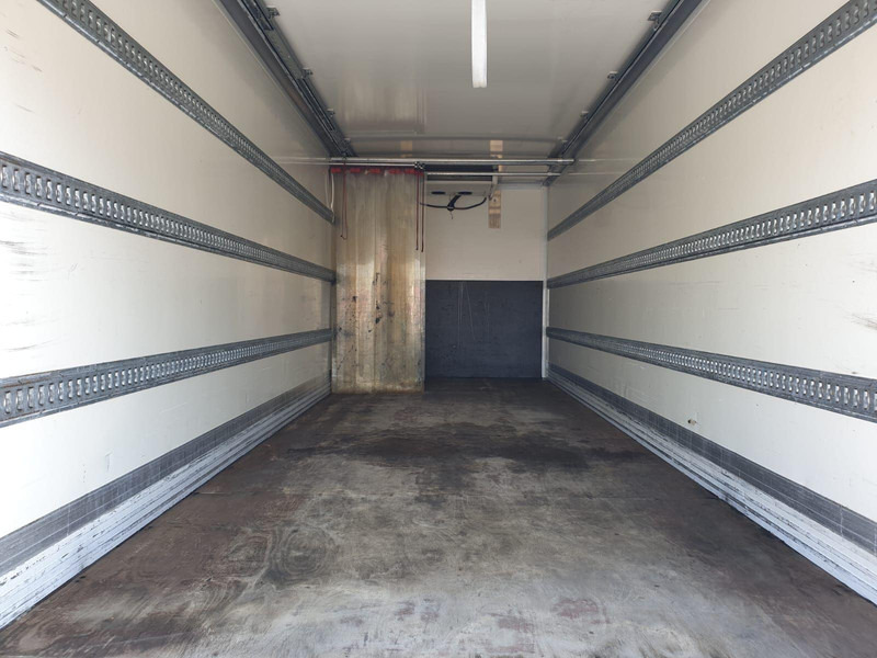 MAN TGL 12.220 - Chladírenský nákladní automobil: obrázek 4 MAN TGL 12.220 - Chladírenský nákladní automobil: obrázek 4