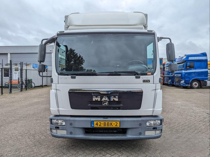 MAN TGL 12.250 - Horse transporter - Auto na přepravu koní: obrázek 3 MAN TGL 12.250 - Horse transporter - Auto na přepravu koní: obrázek 3