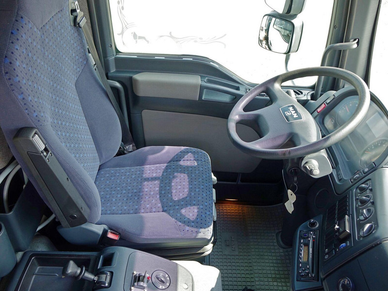 Sklápěč, Auto s hydraulickou rukou MAN TGL 7.150 + FASSI F60 * TOPZUSTAND: obrázek 12