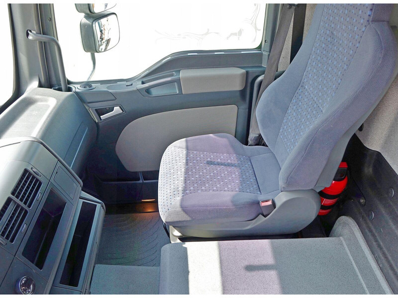 Sklápěč, Auto s hydraulickou rukou MAN TGL 7.150 + FASSI F60 * TOPZUSTAND: obrázek 10