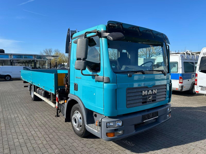 MAN TGL 8.210 - Flatbed truck + crane - Nákladní automobil valníkový/ Plošinový, Auto s hydraulickou rukou: obrázek 2 MAN TGL 8.210 - Flatbed truck + crane - Nákladní automobil valníkový/ Plošinový, Auto s hydraulickou rukou: obrázek 2