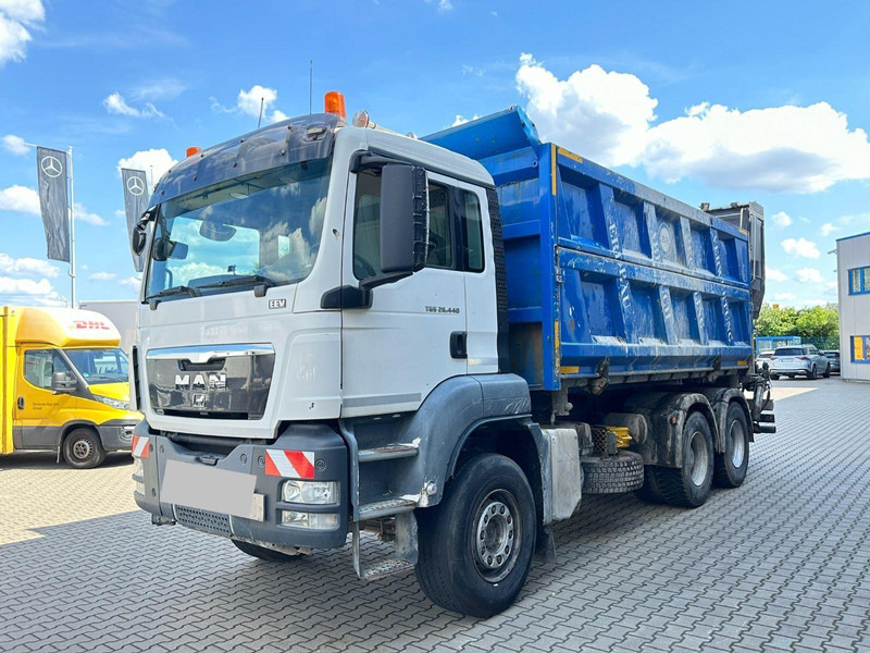 MAN TGS 26.440 6x4 Tipper + Crane Loglift 120S - Sklápěč, Auto s hydraulickou rukou: obrázek 1 MAN TGS 26.440 6x4 Tipper + Crane Loglift 120S - Sklápěč, Auto s hydraulickou rukou: obrázek 1
