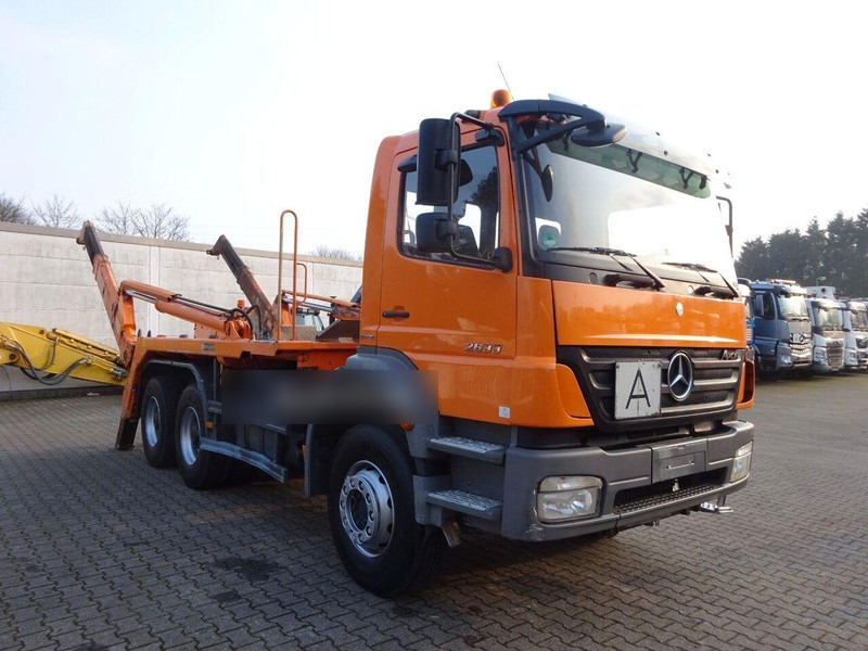 Mercedes-Benz 2633 Axor - Skip loader - Ramenový nosič kontajnerov: obrázek 4 Mercedes-Benz 2633 Axor - Skip loader - Ramenový nosič kontajnerov: obrázek 4
