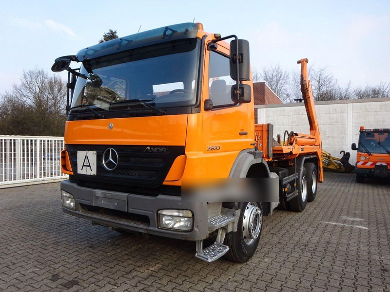 Mercedes-Benz 2633 Axor - Skip loader - Ramenový nosič kontajnerov: obrázek 1 Mercedes-Benz 2633 Axor - Skip loader - Ramenový nosič kontajnerov: obrázek 1