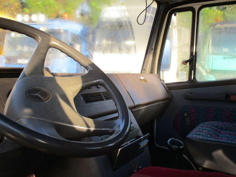 Mercedes-Benz 711D - Doka towing truck - Odtahovka: obrázek 5 Mercedes-Benz 711D - Doka towing truck - Odtahovka: obrázek 5