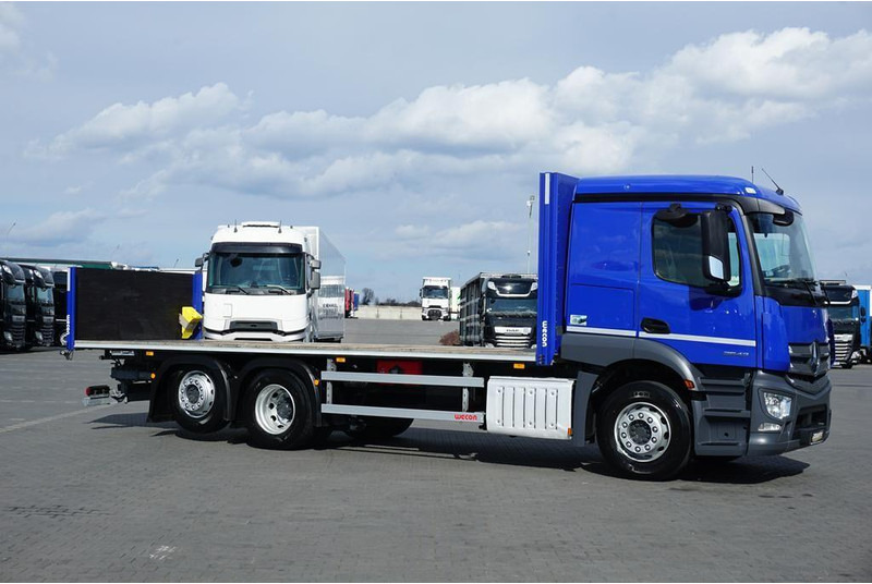 Mercedes-Benz ACTROS / 2543 / ACC / E 6 / PEŁNY ADR / PLATFORMA / ZAWIESIE POD - Nákladní automobil valníkový/ Plošinový: obrázek 4 Mercedes-Benz ACTROS / 2543 / ACC / E 6 / PEŁNY ADR / PLATFORMA / ZAWIESIE POD - Nákladní automobil valníkový/ Plošinový: obrázek 4