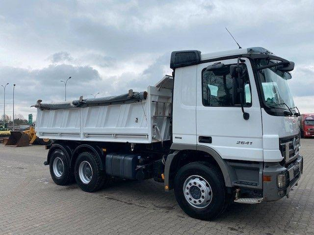 Mercedes-Benz ACTROS 2641 - Sklápěč: obrázek 4 Mercedes-Benz ACTROS 2641 - Sklápěč: obrázek 4