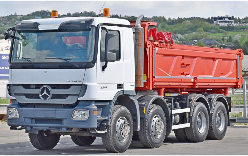 Mercedes-Benz ACTROS 3241 Kipper 5,70m + BORDMATIC / 8x4 - Sklápěč: obrázek 2 Mercedes-Benz ACTROS 3241 Kipper 5,70m + BORDMATIC / 8x4 - Sklápěč: obrázek 2