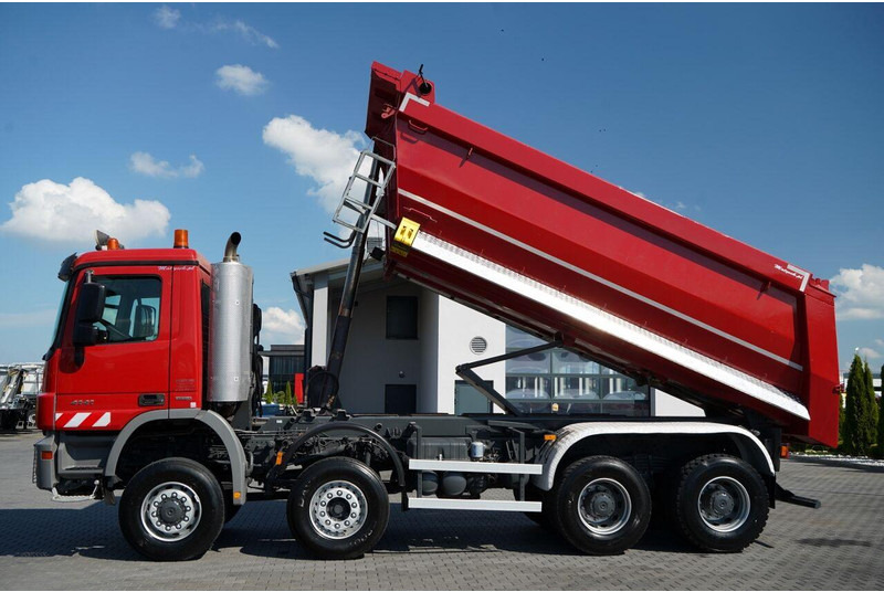 Mercedes-Benz ACTROS 4141 / 8X6 / WYWROTKA TYLNOZSYPOWA / MEILLER KIPPER 5.3M - Sklápěč: obrázek 3 Mercedes-Benz ACTROS 4141 / 8X6 / WYWROTKA TYLNOZSYPOWA / MEILLER KIPPER 5.3M - Sklápěč: obrázek 3
