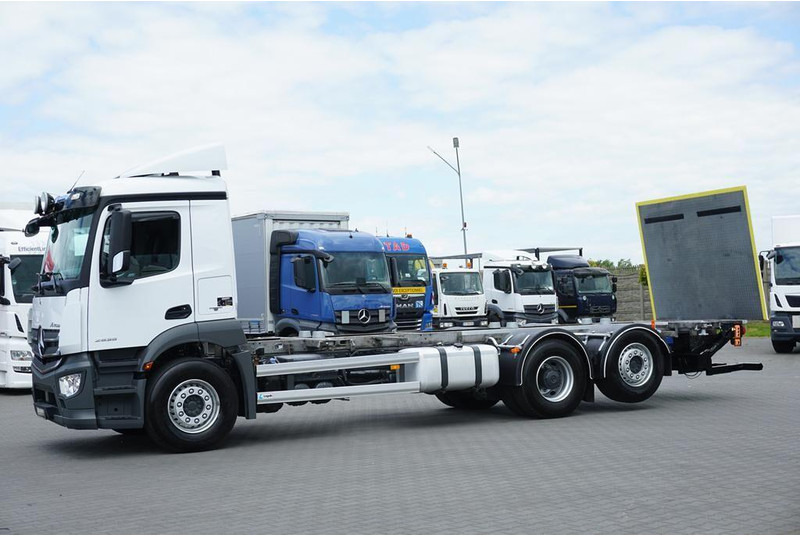 Mercedes-Benz ANTOS / 2535 / ACC / E 6 / BDF + WINDA / 7.15 , 7.45, 7.82 M / O - Kontejnérový podvozek/ Výměnná nástavba: obrázek 3 Mercedes-Benz ANTOS / 2535 / ACC / E 6 / BDF + WINDA / 7.15 , 7.45, 7.82 M / O - Kontejnérový podvozek/ Výměnná nástavba: obrázek 3