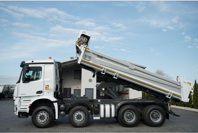Mercedes-Benz AROCS 3243 / 8x4 / WYWROTKA DWUSTRONNA / HYDROBURTA / BORDMATIC - Sklápěč: obrázek 2 Mercedes-Benz AROCS 3243 / 8x4 / WYWROTKA DWUSTRONNA / HYDROBURTA / BORDMATIC - Sklápěč: obrázek 2
