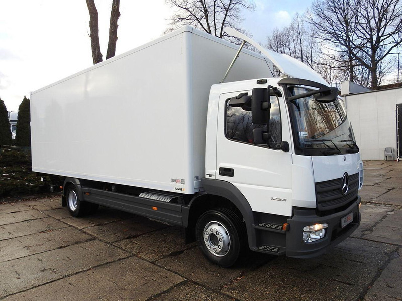 Mercedes-Benz ATEGO 12.24 KONTENER WINDA 18 PALET TEMPOMAT KLIMATYZACJA AUTOMA - Skříňový nákladní auto: obrázek 4 Mercedes-Benz ATEGO 12.24 KONTENER WINDA 18 PALET TEMPOMAT KLIMATYZACJA AUTOMA - Skříňový nákladní auto: obrázek 4