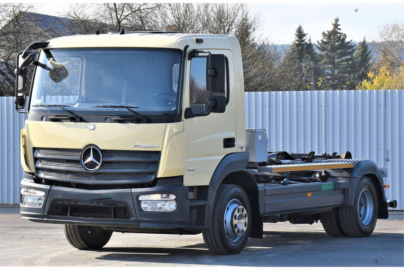 Mercedes-Benz ATEGO 1221 * ABROLLKIPPER * TOPZUSTAND - Hákový nosič kontejnerů: obrázek 4 Mercedes-Benz ATEGO 1221 * ABROLLKIPPER * TOPZUSTAND - Hákový nosič kontejnerů: obrázek 4