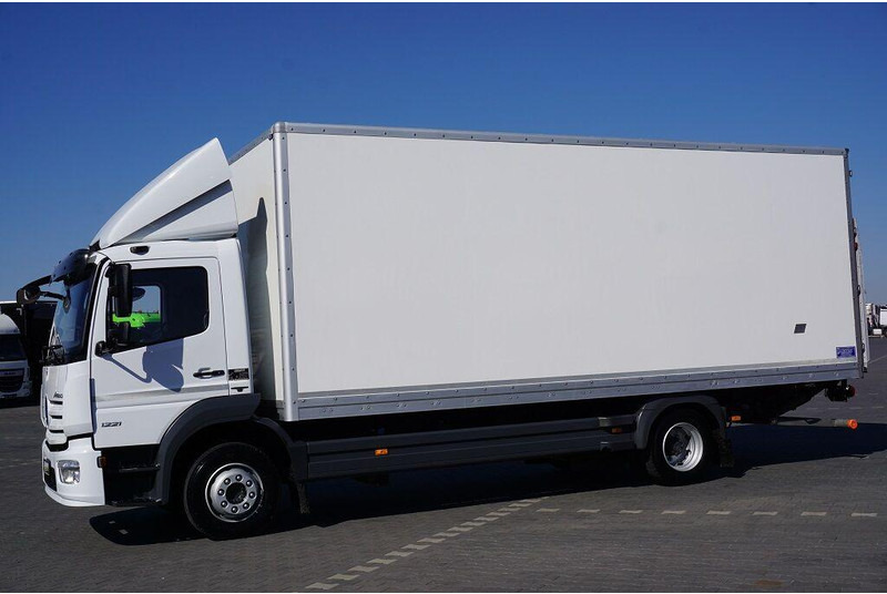 Mercedes-Benz ATEGO / 1221 / ACC / EURO 6 / KONTENER + WINDA / 17 PALET - Skříňový nákladní auto: obrázek 3 Mercedes-Benz ATEGO / 1221 / ACC / EURO 6 / KONTENER + WINDA / 17 PALET - Skříňový nákladní auto: obrázek 3