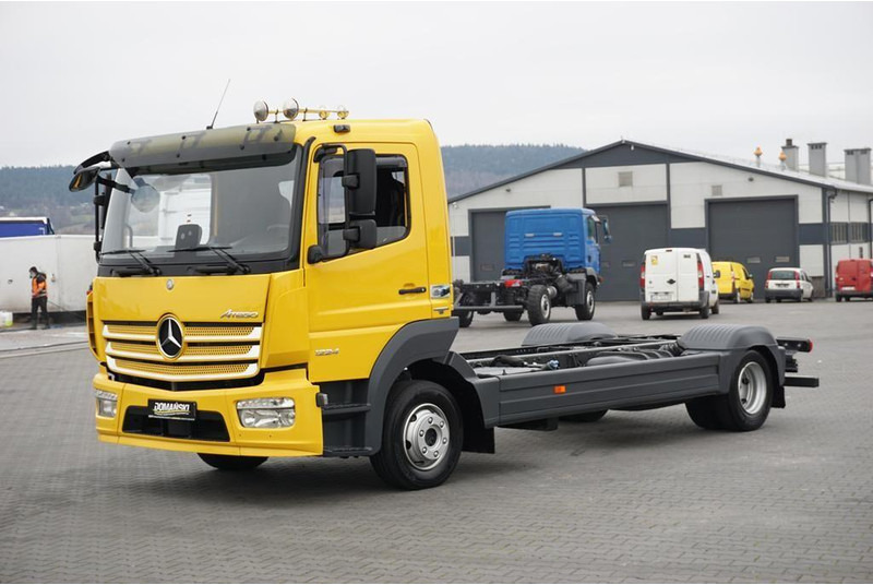 Mercedes-Benz ATEGO / 1224 / ACC / EURO 6 / PODWOZIE DO ZABUDOWY / DŁ. 4,8 M - Podvozek s kabinou: obrázek 2 Mercedes-Benz ATEGO / 1224 / ACC / EURO 6 / PODWOZIE DO ZABUDOWY / DŁ. 4,8 M - Podvozek s kabinou: obrázek 2