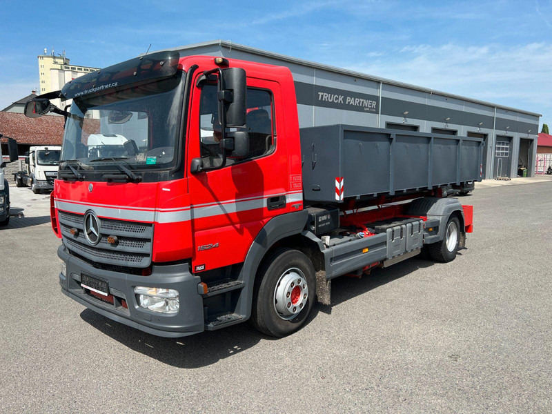 Mercedes-Benz ATEGO 1524, ABROLLKIPPER HIAB 1570MM - Nákladní automobil valníkový/ Plošinový, Auto s hydraulickou rukou: obrázek 1 Mercedes-Benz ATEGO 1524, ABROLLKIPPER HIAB 1570MM - Nákladní automobil valníkový/ Plošinový, Auto s hydraulickou rukou: obrázek 1
