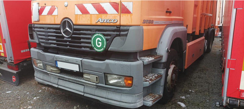 Mercedes-Benz ATEGO 2528 2628 ZOELLER MEDIUM Garbage Truck - Vůz na odvoz odpadků: obrázek 1 Mercedes-Benz ATEGO 2528 2628 ZOELLER MEDIUM Garbage Truck - Vůz na odvoz odpadků: obrázek 1