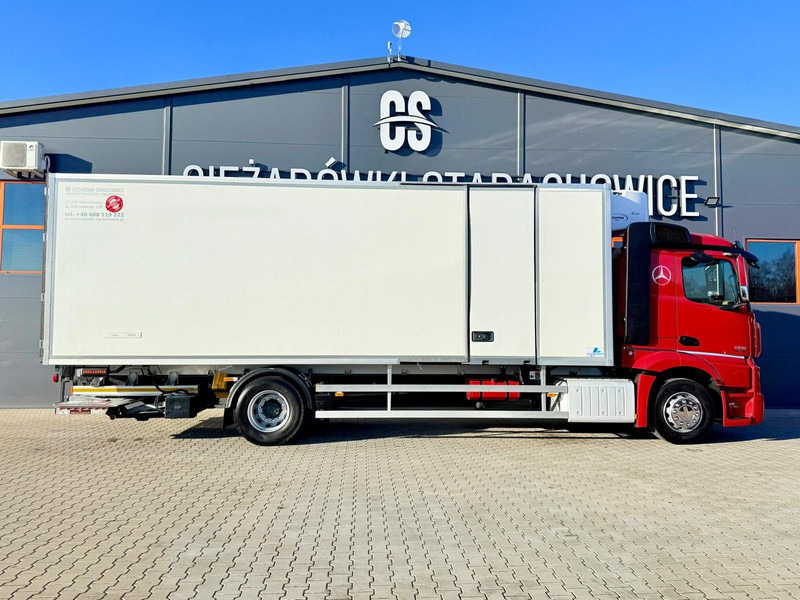 Chladírenský nákladní automobil Mercedes-Benz Actros 1835 / E6 / chłodnia 19 Epal / NOWY MODEL ! / Sypialka: obrázek 6 Chladírenský nákladní automobil Mercedes-Benz Actros 1835 / E6 / chłodnia 19 Epal / NOWY MODEL ! / Sypialka: obrázek 6