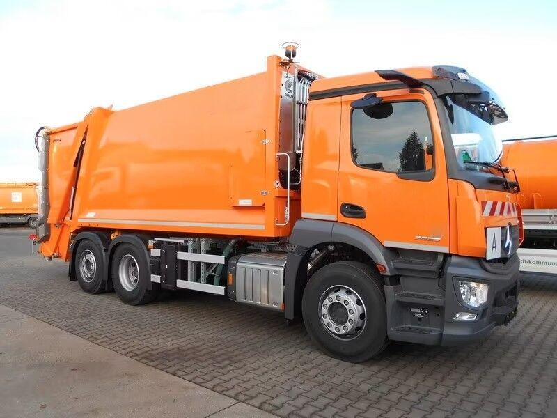 Mercedes-Benz Actros 2536 - Garbage truck - Vůz na odvoz odpadků: obrázek 2 Mercedes-Benz Actros 2536 - Garbage truck - Vůz na odvoz odpadků: obrázek 2