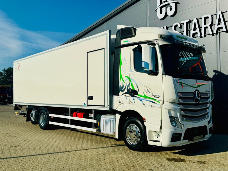 Mercedes-Benz Actros 2542 - Chladírenský nákladní automobil: obrázek 4 Mercedes-Benz Actros 2542 - Chladírenský nákladní automobil: obrázek 4