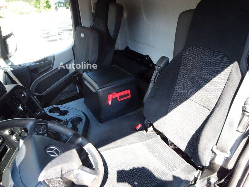 Mercedes-Benz Antos 2532 - Hook lift truck leasing Mercedes-Benz Antos 2532 - Hook lift truck: obrázek 17