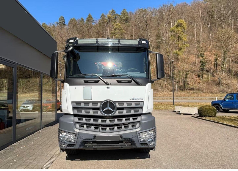 Mercedes-Benz Arocs 1840 - 3 way tipper truck + crane - Sklápěč, Auto s hydraulickou rukou: obrázek 5 Mercedes-Benz Arocs 1840 - 3 way tipper truck + crane - Sklápěč, Auto s hydraulickou rukou: obrázek 5
