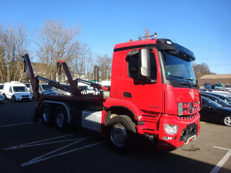 Mercedes-Benz Arocs 2536 - Meiller AK 16 MT Absetzkipper - Ramenový nosič kontajnerov: obrázek 2 Mercedes-Benz Arocs 2536 - Meiller AK 16 MT Absetzkipper - Ramenový nosič kontajnerov: obrázek 2