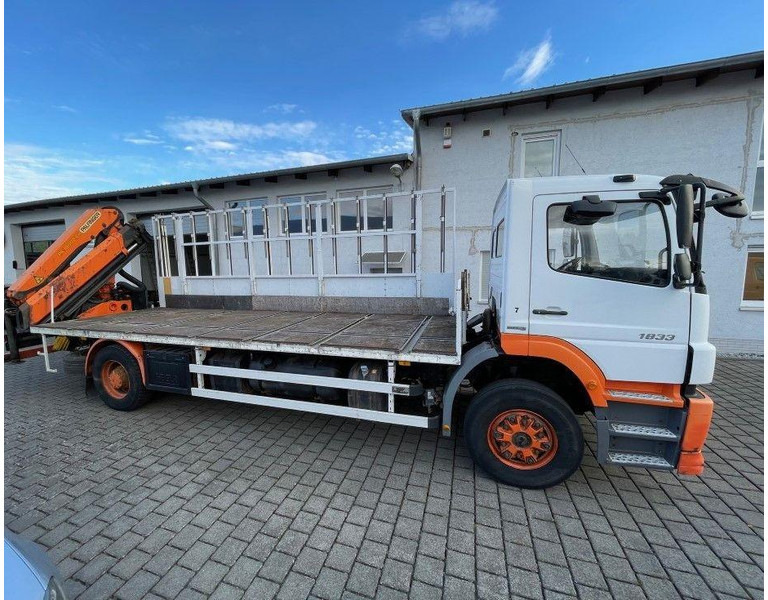 Mercedes-Benz Axor 1833 - Nákladní automobil valníkový/ Plošinový, Auto s hydraulickou rukou: obrázek 3 Mercedes-Benz Axor 1833 - Nákladní automobil valníkový/ Plošinový, Auto s hydraulickou rukou: obrázek 3