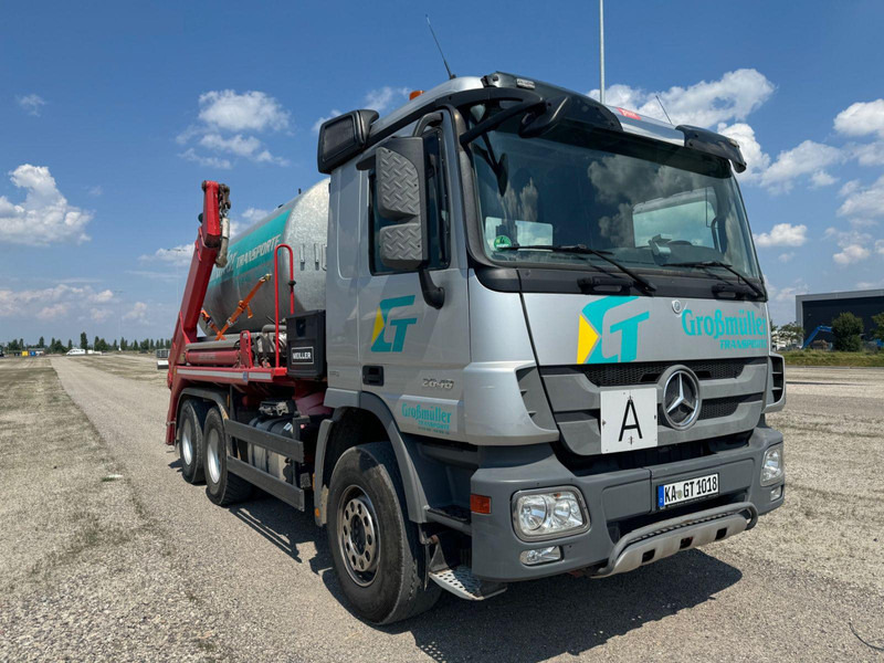 Mercedes-Benz MP 3 2648,6x4,voll-blatt-gefedert,Absetzer - Ramenový nosič kontajnerov: obrázek 2 Mercedes-Benz MP 3 2648,6x4,voll-blatt-gefedert,Absetzer - Ramenový nosič kontajnerov: obrázek 2