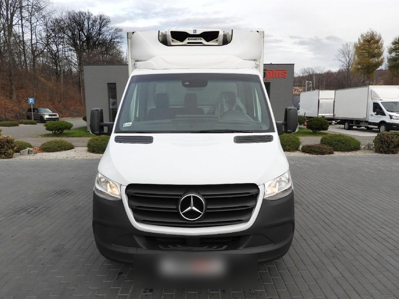 Mercedes-Benz SPRINTER 314 CHŁODNIA KONTENER -1*C TEMPOMAT NAWIGACJA KLIMATYZA - Chladící dodávka: obrázek 5 Mercedes-Benz SPRINTER 314 CHŁODNIA KONTENER -1*C TEMPOMAT NAWIGACJA KLIMATYZA - Chladící dodávka: obrázek 5
