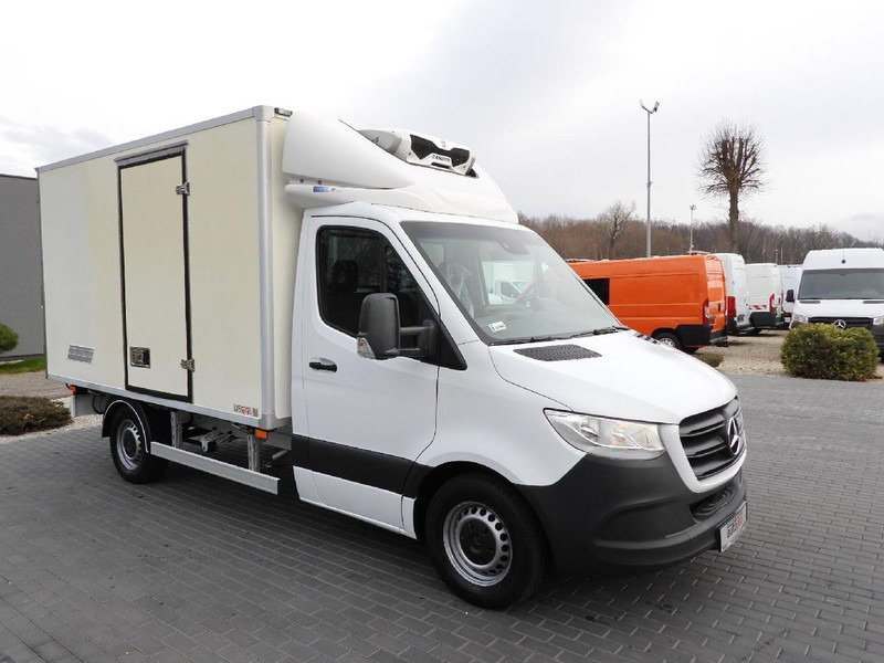 Mercedes-Benz SPRINTER 314 CHŁODNIA KONTENER -1*C TEMPOMAT NAWIGACJA KLIMATYZA - Chladící dodávka: obrázek 4 Mercedes-Benz SPRINTER 314 CHŁODNIA KONTENER -1*C TEMPOMAT NAWIGACJA KLIMATYZA - Chladící dodávka: obrázek 4