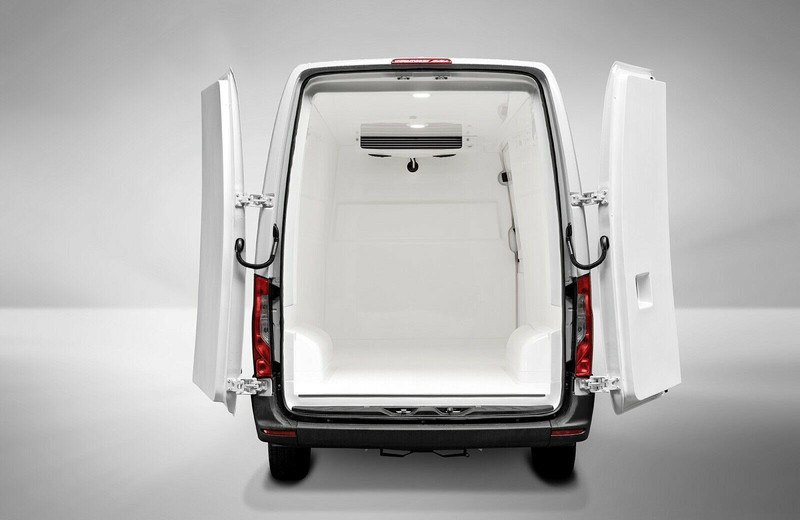 Mercedes-Benz Sprinter 315 - Chladící dodávka: obrázek 4 Mercedes-Benz Sprinter 315 - Chladící dodávka: obrázek 4