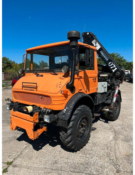 Mercedes-Benz UNIMOG - Jednoosý traktor: obrázek 3 Mercedes-Benz UNIMOG - Jednoosý traktor: obrázek 3