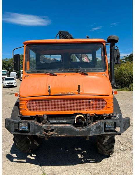 Mercedes-Benz UNIMOG U-900 - Jednoosý traktor: obrázek 3 Mercedes-Benz UNIMOG U-900 - Jednoosý traktor: obrázek 3