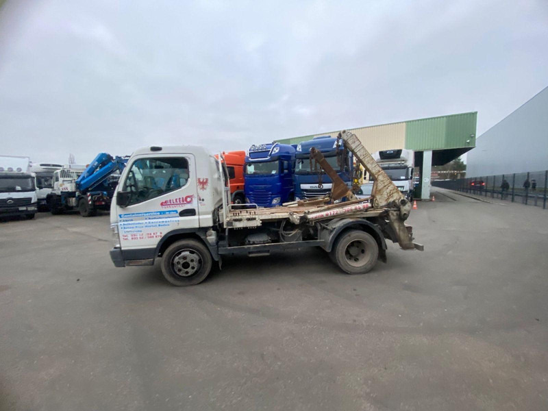 Mitsubishi Fuso FE 85 Meier-Ratio PAK 4 V - Ramenový nosič kontajnerov: obrázek 5 Mitsubishi Fuso FE 85 Meier-Ratio PAK 4 V - Ramenový nosič kontajnerov: obrázek 5