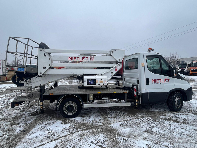 Iveco Daily 35-120 Oil & Steel Snake 2010 H Plus 20 m - Lifting Baske - Nákladní auto, Auto s hydraulickou rukou: obrázek 4 Iveco Daily 35-120 Oil & Steel Snake 2010 H Plus 20 m - Lifting Baske - Nákladní auto, Auto s hydraulickou rukou: obrázek 4