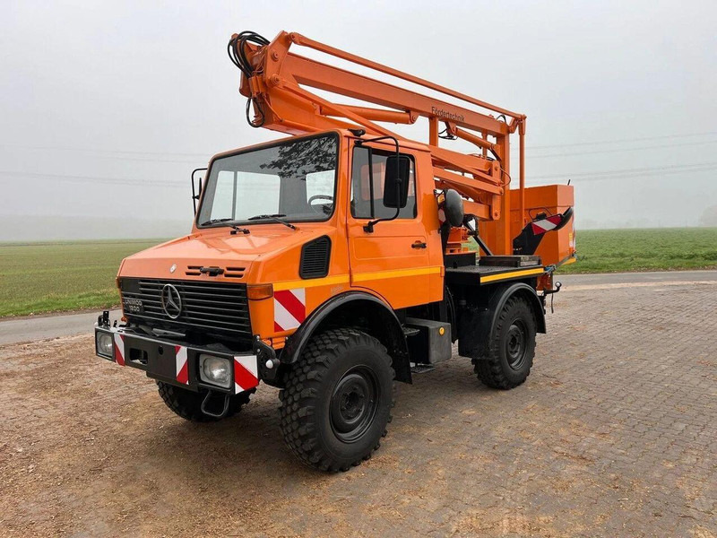 Mercedes-Benz Unimog 1200 4x4 - Lifting basket - Nákladní auto, Auto s hydraulickou rukou: obrázek 1 Mercedes-Benz Unimog 1200 4x4 - Lifting basket - Nákladní auto, Auto s hydraulickou rukou: obrázek 1