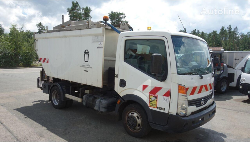 Nissan Cabstar 45.13 - Vůz na odvoz odpadků: obrázek 3 Nissan Cabstar 45.13 - Vůz na odvoz odpadků: obrázek 3