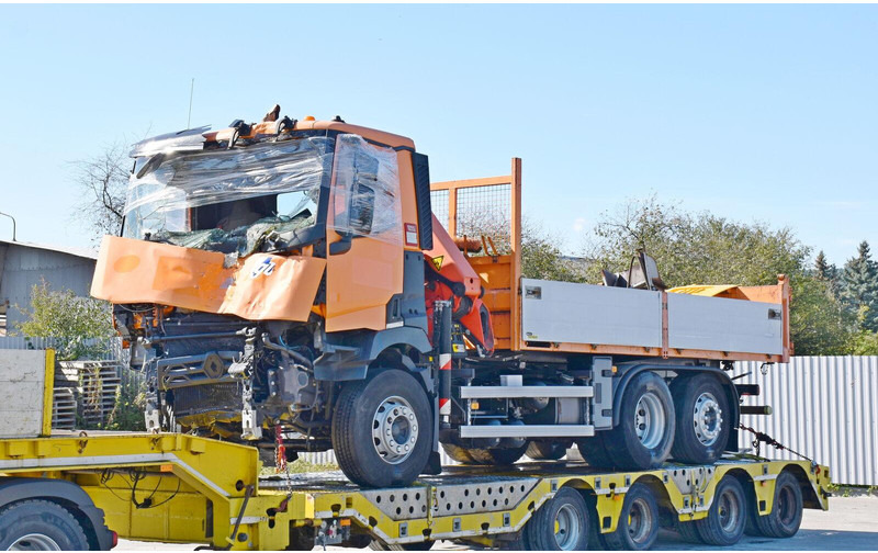Renault C 380 - Sklápěč, Auto s hydraulickou rukou: obrázek 1 Renault C 380 - Sklápěč, Auto s hydraulickou rukou: obrázek 1