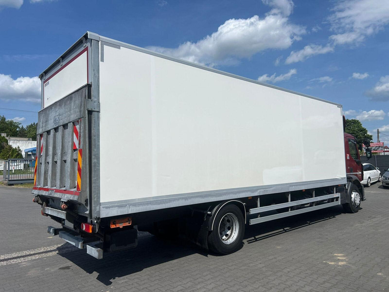 Renault D 18 250 DTI 18T REFRIGERATOR + LIFT - Chladírenský nákladní automobil: obrázek 4 Renault D 18 250 DTI 18T REFRIGERATOR + LIFT - Chladírenský nákladní automobil: obrázek 4