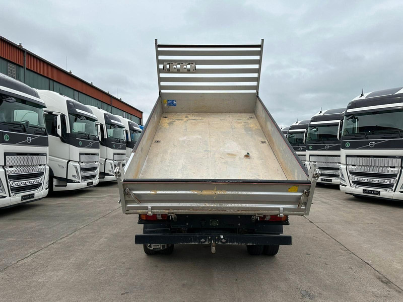 Renault Master 165 2.2 DCI 4x4 3-Way Tipper leasing Renault Master 165 2.2 DCI 4x4 3-Way Tipper: obrázek 10