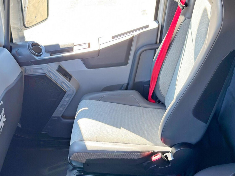 Skříňový nákladní auto Renault T380: obrázek 13