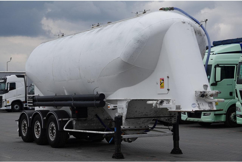 SPITZER CEMENTONACZEPA / 37 000 L / SILOS / 3 KOMORY / OSIE SAF / ALUFEL - Silo cisterna: obrázek 1 SPITZER CEMENTONACZEPA / 37 000 L / SILOS / 3 KOMORY / OSIE SAF / ALUFEL - Silo cisterna: obrázek 1