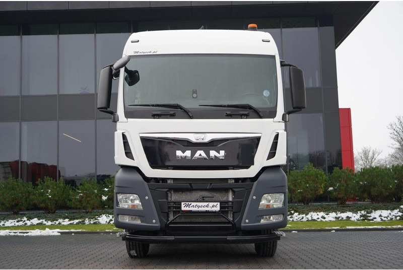MAN TGX 18.470 / 4x4 / HYDRAULIKA / HYDRODRIVE / OPONY 100% / NAVI R - Tahač: obrázek 3 MAN TGX 18.470 / 4x4 / HYDRAULIKA / HYDRODRIVE / OPONY 100% / NAVI R - Tahač: obrázek 3