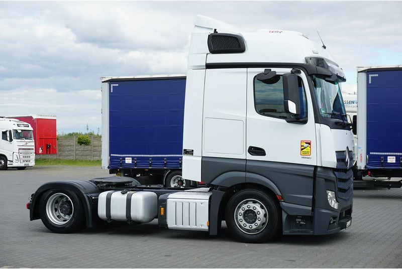 Mercedes-Benz ACTROS / 1851 / EURO 6 / ACC / MEGA / LOW DECK / BIG SPACE - Tahač: obrázek 4 Mercedes-Benz ACTROS / 1851 / EURO 6 / ACC / MEGA / LOW DECK / BIG SPACE - Tahač: obrázek 4