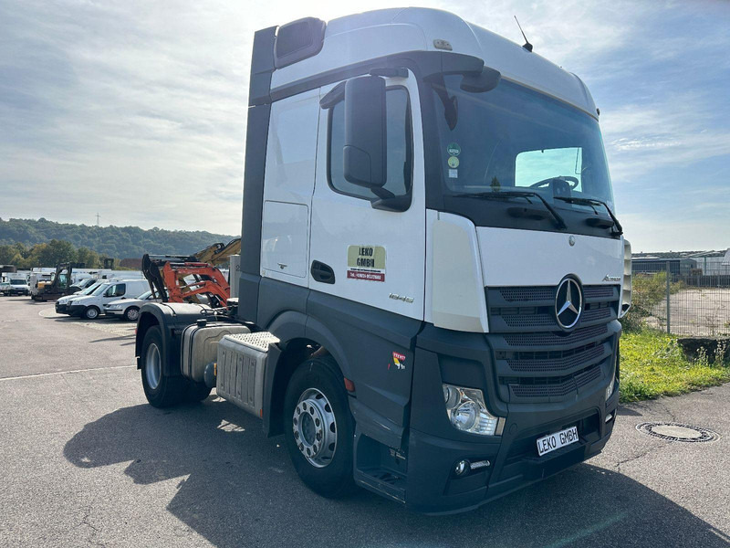 Mercedes-Benz Actros 1845 - Tahač: obrázek 1 Mercedes-Benz Actros 1845 - Tahač: obrázek 1