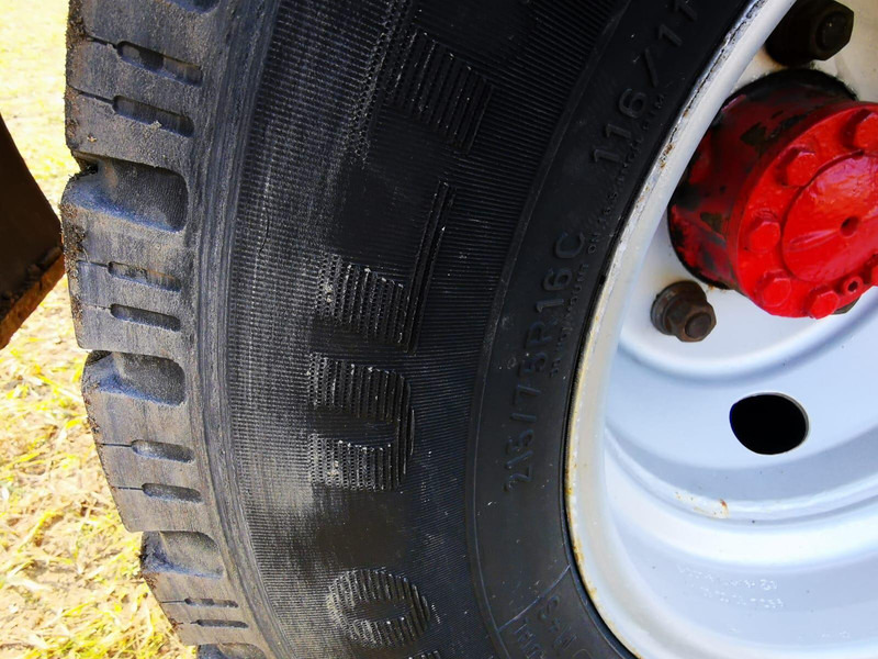 Renault MASCOTT 160 dxi BE Mini Trekker - SZM - 3.5t - Tahač: obrázek 5 Renault MASCOTT 160 dxi BE Mini Trekker - SZM - 3.5t - Tahač: obrázek 5