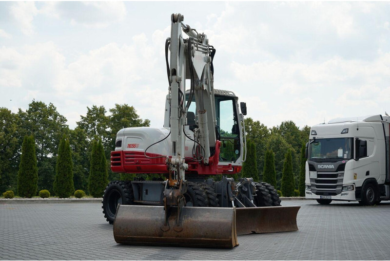 Takeuchi TB 295 W / KOPARKA KOŁOWA / 2016 ROK / PO KONTRAKCIE SERWISOWYM - Kolesové rýpadlo: obrázek 5 Takeuchi TB 295 W / KOPARKA KOŁOWA / 2016 ROK / PO KONTRAKCIE SERWISOWYM - Kolesové rýpadlo: obrázek 5