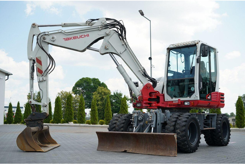 Takeuchi TB 295 W / KOPARKA KOŁOWA / 2016 ROK / PO KONTRAKCIE SERWISOWYM - Kolesové rýpadlo: obrázek 1 Takeuchi TB 295 W / KOPARKA KOŁOWA / 2016 ROK / PO KONTRAKCIE SERWISOWYM - Kolesové rýpadlo: obrázek 1